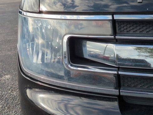 Used 2017 Ford Flex SE image 10