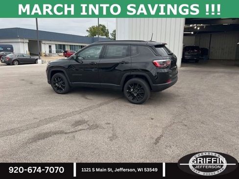 New 2025 Jeep Compass Latitude w/ Sun & Sound Group image 12