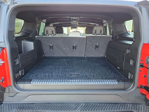 Used 2025 GMC Hummer EV 3X w/ LPO, Illumination Package image 32