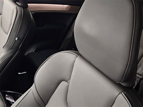 Used 2025 Volvo XC90 B5 Plus image 15