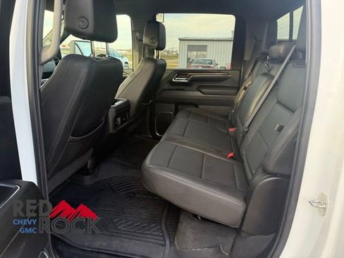 Used 2024 Chevrolet Silverado 3500 LT w/ Convenience Package image 12