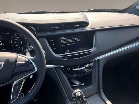 New 2026 Cadillac XT5 Sportv w/ LPO, Floor Liner Package AWD/4WD image 7