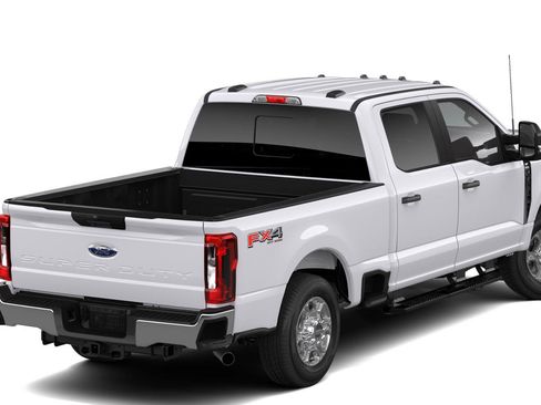 New 2026 Ford F250 XLT w/ FX4 Off-Road Package AWD/4WD image 3
