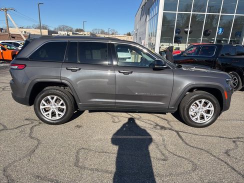 Certified 2022 Jeep Grand Cherokee Limited image 22