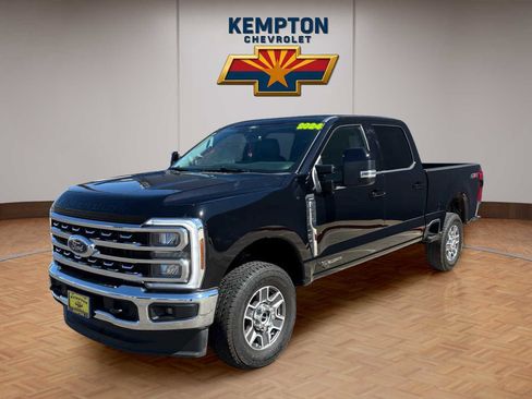 Used 2024 Ford F250 Lariat image 2