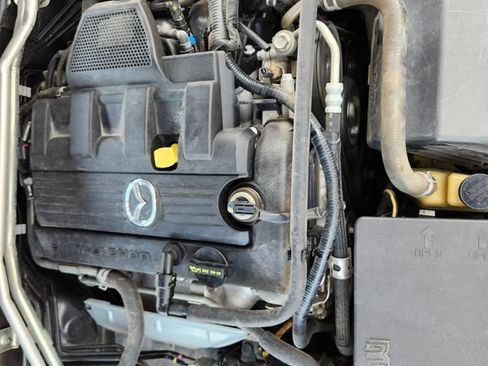 Used 2015 MAZDA MX-5 Miata Sport RWD image 33