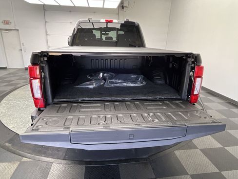 Used 2022 Ford F350 Limited image 35