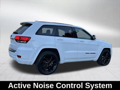 Certified 2021 Jeep Grand Cherokee Laredo X image 6