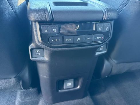 Used 2026 Toyota Grand Highlander AWD Hybrid image 19