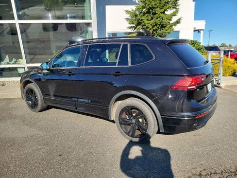 Used 2024 Volkswagen Tiguan SE R-Line AWD/4WD image 9