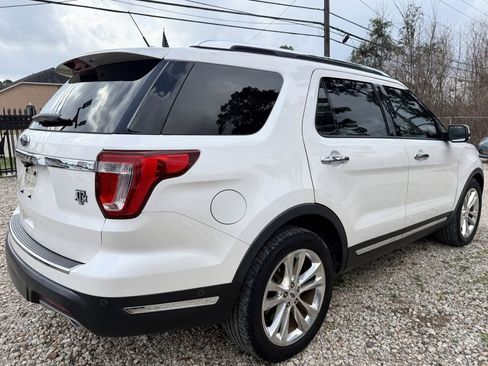 Used 2018 Ford Explorer Limited w/ Equipment Group 301A image 5