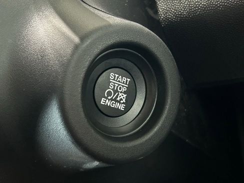 Used 2025 RAM ProMaster 1500 image 37