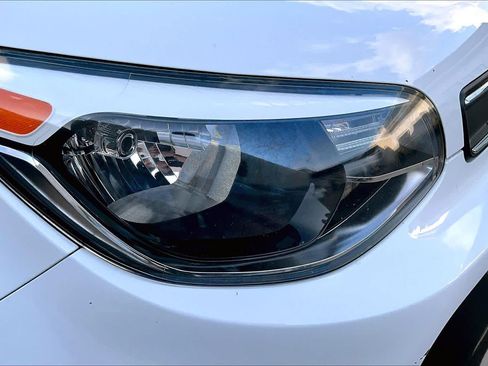 Used 2019 Kia Soul FWD image 26