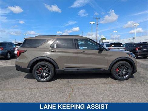 New 2026 Ford Explorer ST AWD/4WD image 6