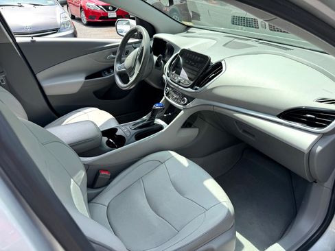 Used 2018 Chevrolet Volt LT w/ LT Driver Confidence Package image 15