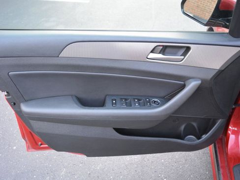 Used 2019 Hyundai Sonata Sport FWD image 9