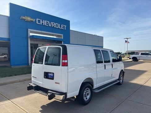 Used 2025 GMC Savana 2500 w/ Driver Convenience Package RWD image 9