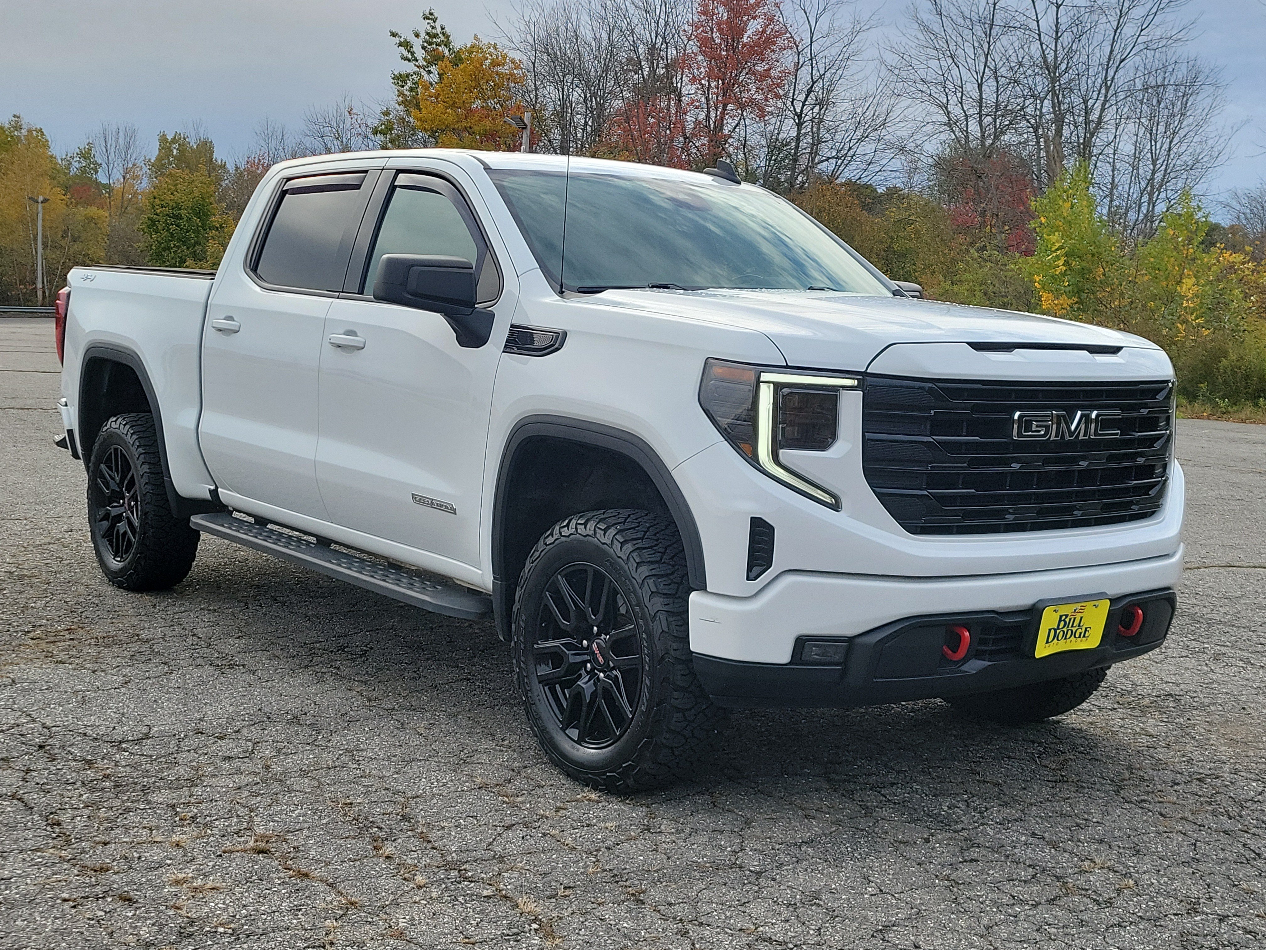 Used 2022 GMC Sierra 1500 Elevation AWD/4WD image 3