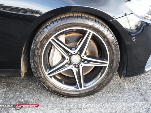 Used 2017 Mercedes-Benz E 400 4MATIC Wagon image 10