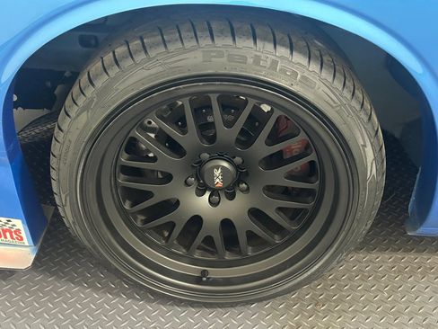 Used 2016 Dodge Challenger R/T Scat Pack w/ Leather Interior Group image 18