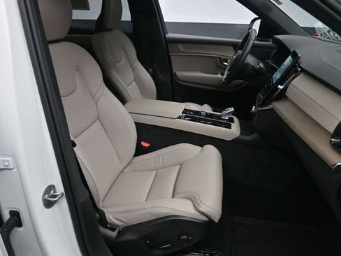 Certified 2026 Volvo XC90 B6 Ultra w/ Protection Package Premier AWD/4WD image 31