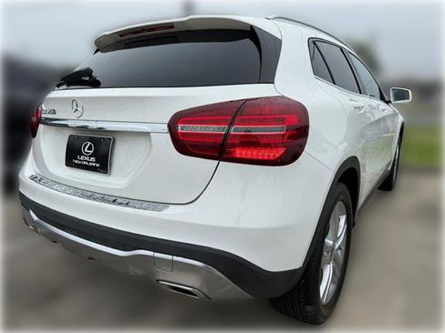 Used 2020 Mercedes-Benz GLC 300 image 8
