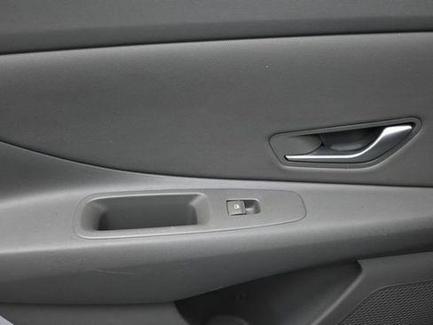 Used 2022 Hyundai Elantra SEL w/ Convenience + Premium Package FWD image 14