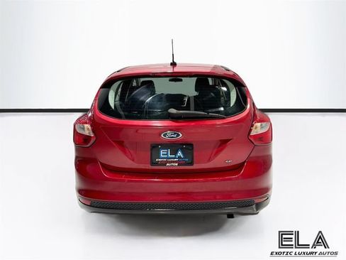 Used 2012 Ford Focus SE FWD image 7