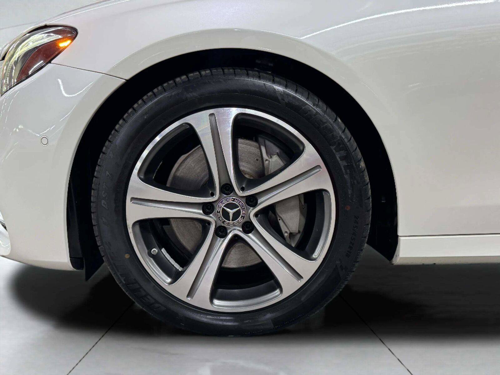 Used 2017 Mercedes-Benz E 300 image 46