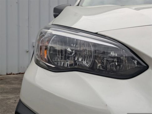 Used 2022 Subaru Crosstrek 2.5i Sport w/ Moonroof Package image 10