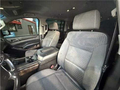 Used 2017 Chevrolet Suburban LS image 19