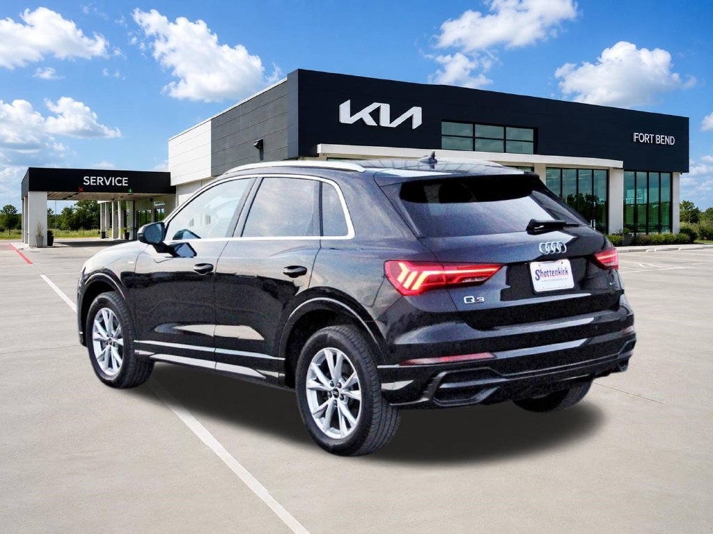 Used 2022 Audi Q3 2.0T Premium Plus w/ Premium Plus Package AWD/4WD image 7