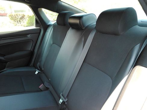 Used 2022 Honda Civic Sport image 14