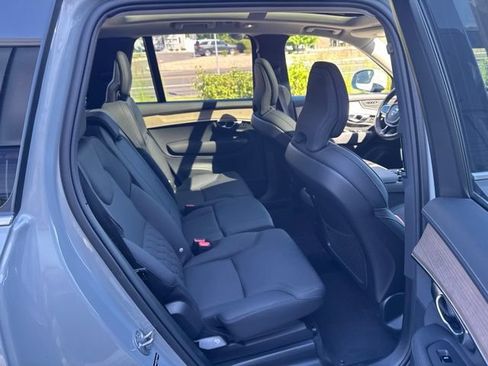 Certified 2025 Volvo XC90 B6 Plus AWD/4WD image 13