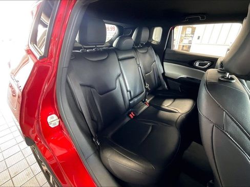 Used 2025 Jeep Compass Limited AWD/4WD image 15