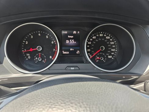 Used 2019 Volkswagen Tiguan SE w/ Panoramic Sunroof Package FWD image 14