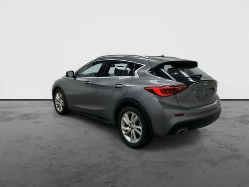 Used 2018 INFINITI QX30 Premium w/ Technology Package FWD image 9