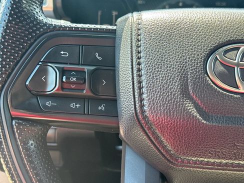 Used 2025 Toyota Tacoma SR5 AWD/4WD image 18