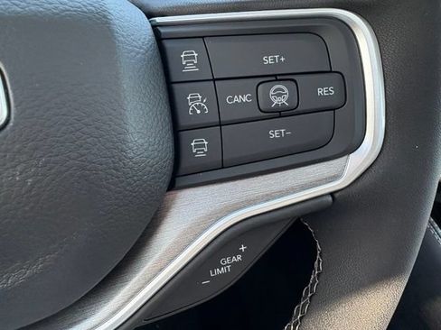 New 2026 Jeep Grand Wagoneer 4WD image 26