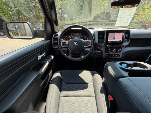 New 2026 RAM 1500 Express AWD/4WD image 13