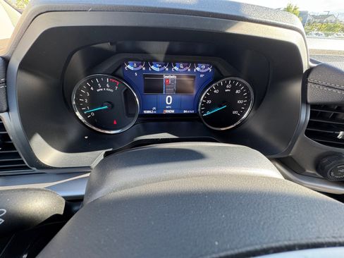 Used 2024 Ford Expedition XLT AWD/4WD image 10