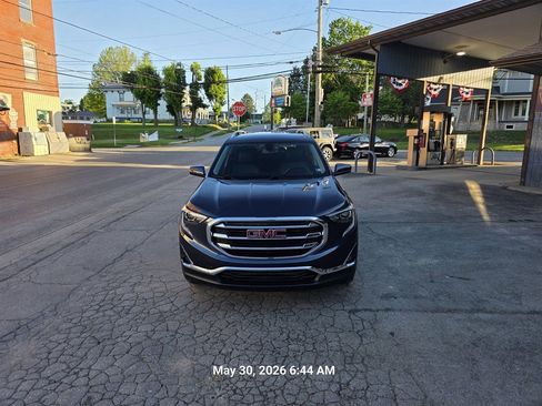 Used 2019 GMC Terrain SLT w/ Preferred Package AWD/4WD image 3