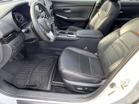 Used 2023 Nissan Sentra SR w/ SR Premium Package FWD image 12