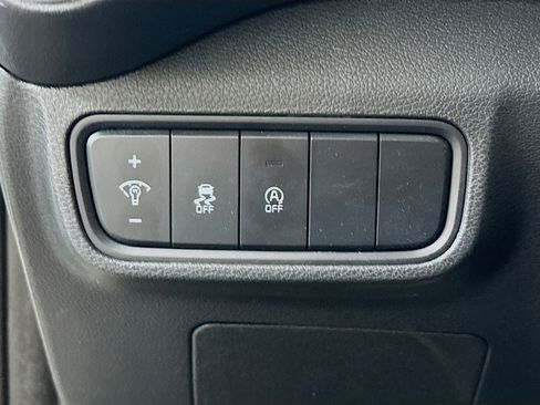 Used 2025 Kia Soul LX w/ LX Technology Package image 17