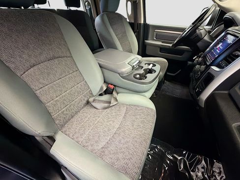 Used 2019 RAM 1500 Big Horn AWD/4WD image 15