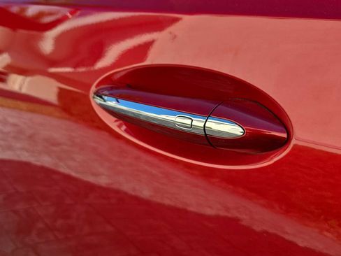 Used 2019 Buick Enclave Premium w/ Experience Buick Package image 12