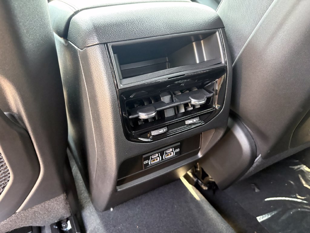 New 2026 Jeep Grand Cherokee Laredo RWD image 16