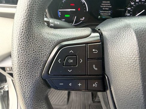 Used 2022 Toyota Sienna LE AWD/4WD image 15