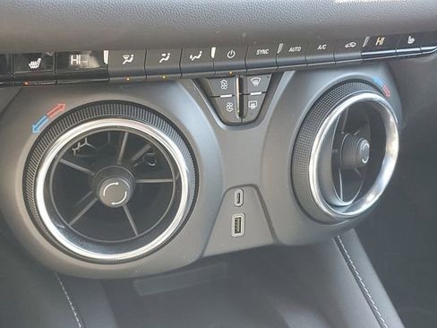 Certified 2024 Chevrolet Blazer LT w/ Convenience Package FWD image 27