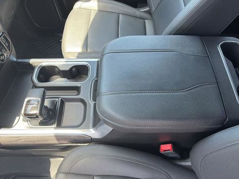 Used 2025 Chevrolet Silverado 1500 LTZ AWD/4WD image 29